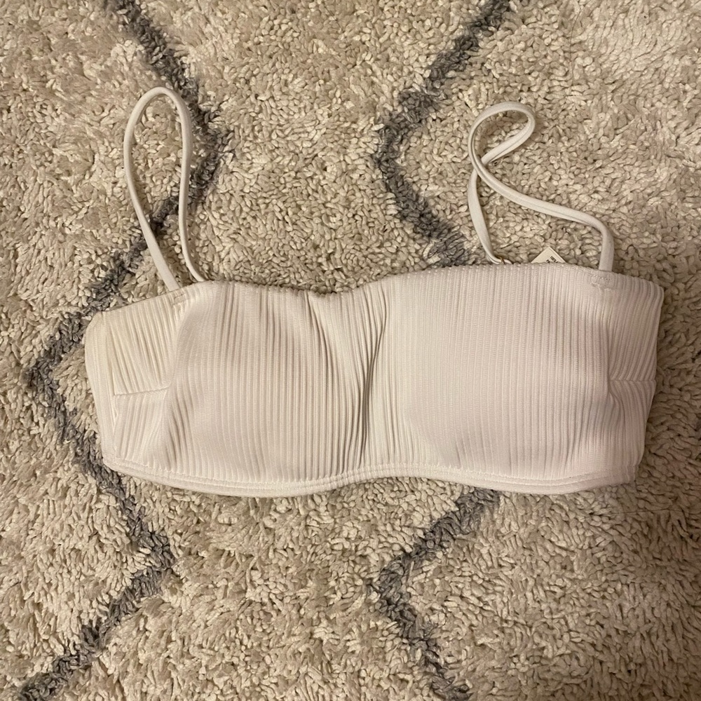 Hollister White Ribbed Bandeau Bikini size Small